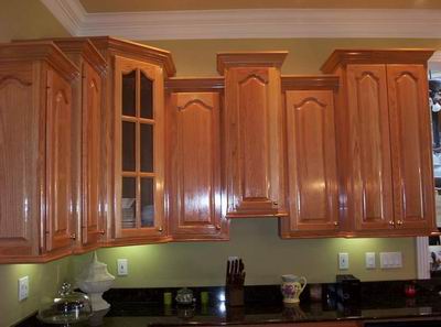 Crown Molding With Staggered Cabinets