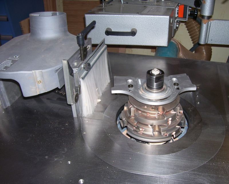 Moulder and Shaper Setup for Curved Work