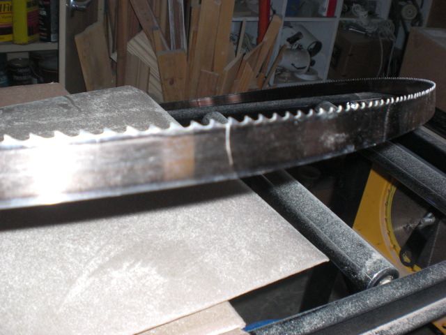 why does bandsaw blade break? 2